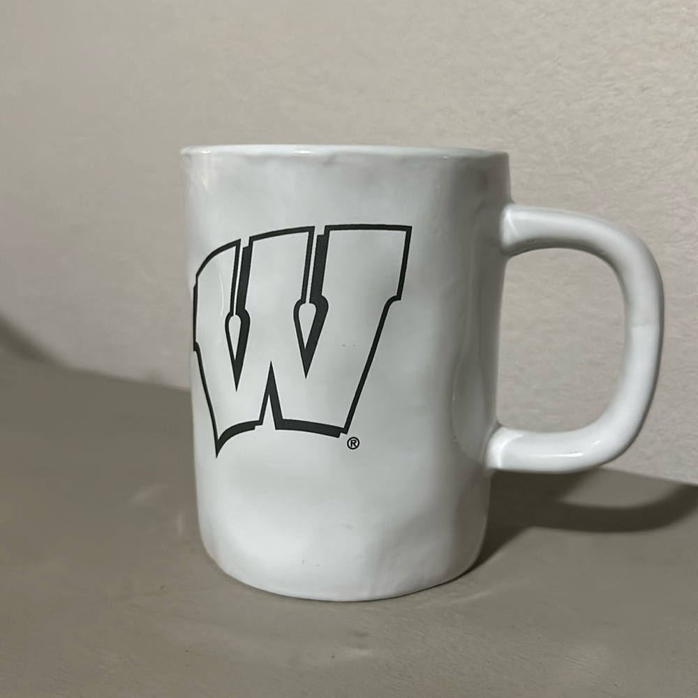 🥤Buy 2 Cups Get 1 FREE - Wisconsin Badgers Mug